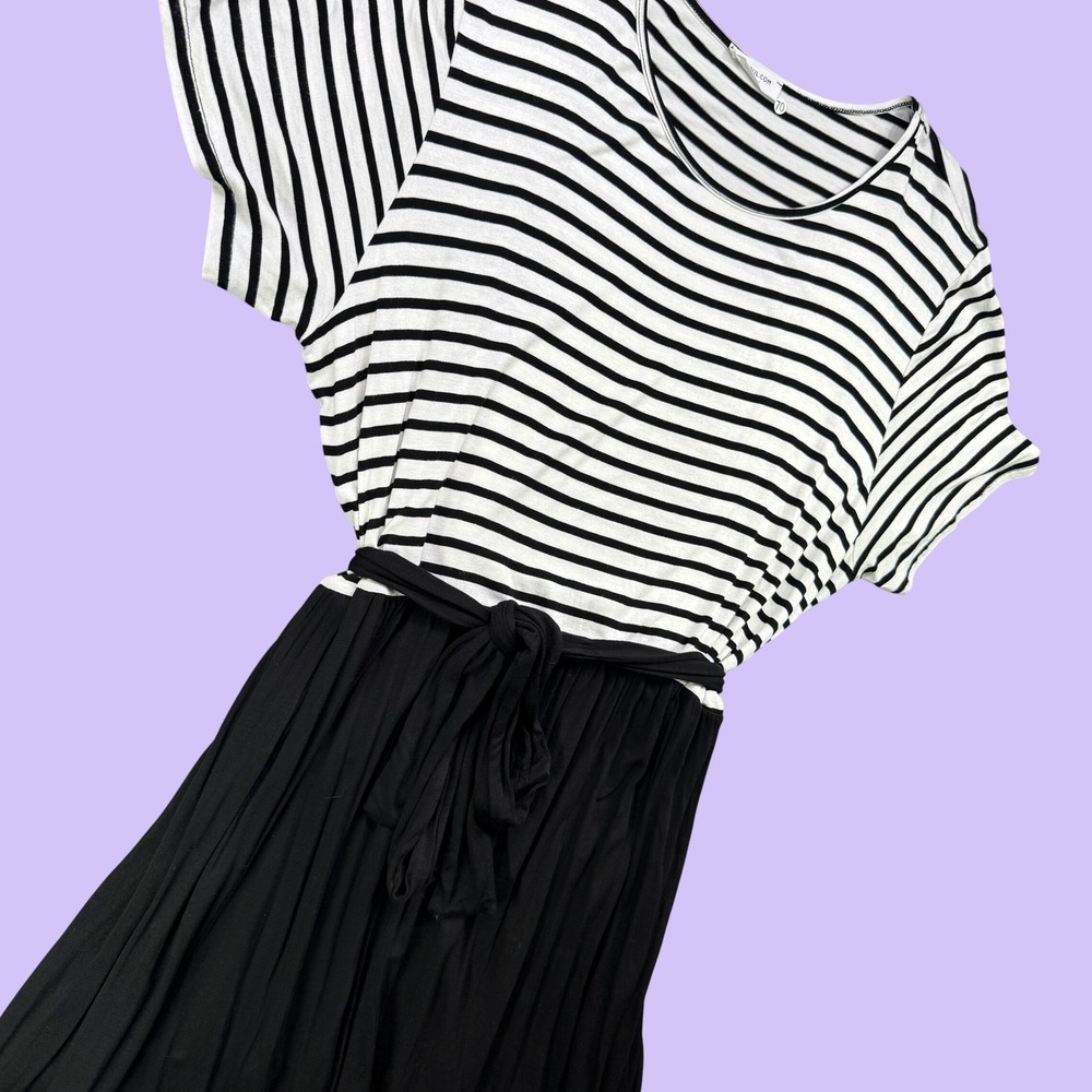 Chic Soul Dress Women‎ 3XL Black White Striped Belted Ruffle Hem Casual Chic